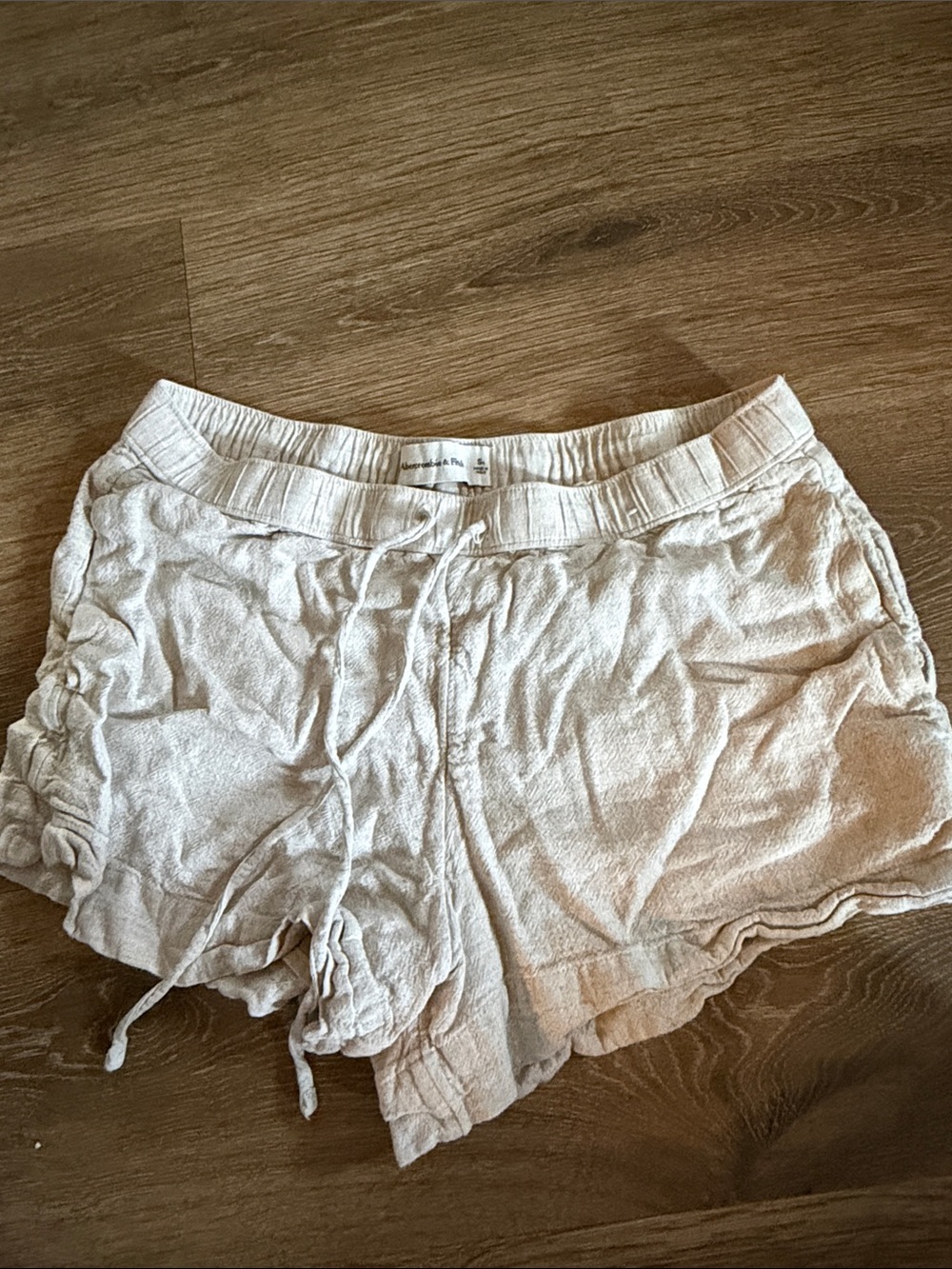 Abercrombie Tan linen shorts (just wrinkled!!)